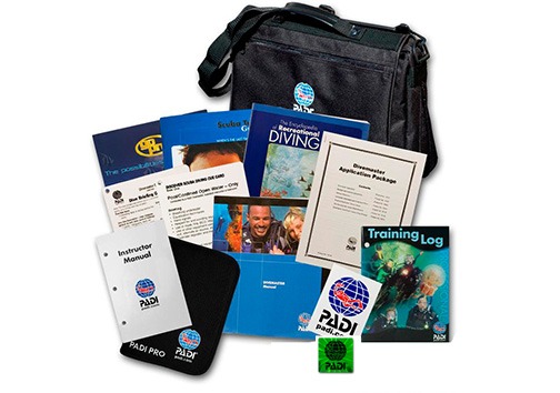 pack divemaster PADI